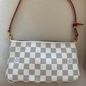 Louis Vuitton POCHETTE ACCESSOIRES Damier Azur